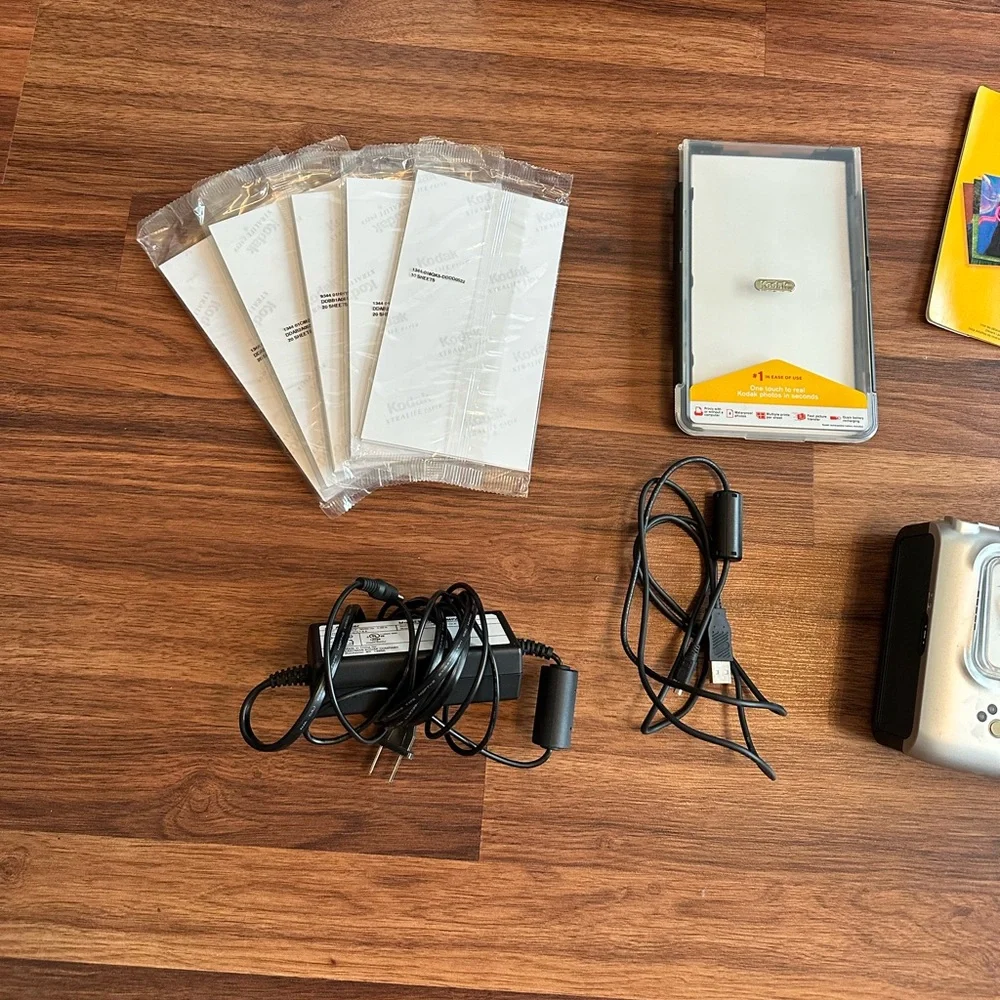 VTG Kodak EasyShare Printer Dock & Accessories